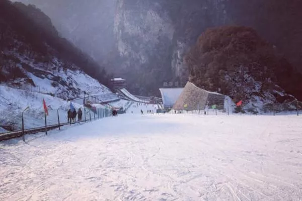 太白山滑雪場門票多少錢什么時(shí)候開