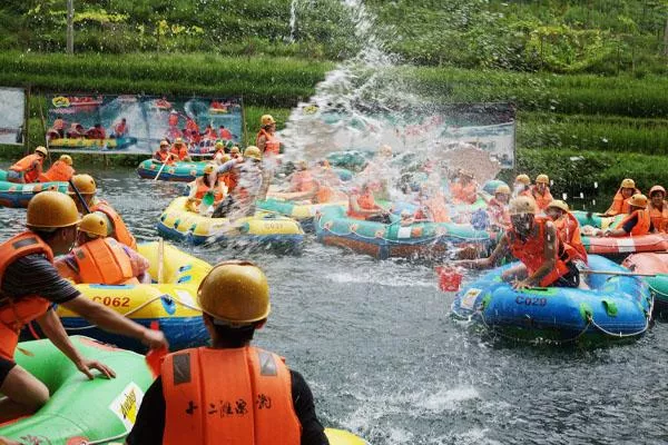 桂林十二灘漂流景區(qū)在哪里 門票價格及游玩攻略