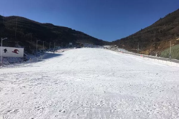 2022銅鼓七星嶺滑雪場門票多少錢 附元旦春節(jié)期間門票價(jià)格